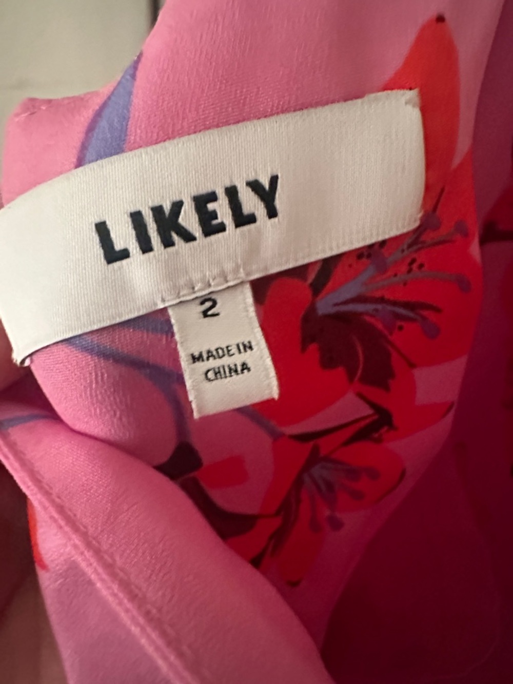 🛍️SALE🛍️ LIKELY Lottie Dress in Red & Pink Floral Puff-Sleeve Midi Tiered Dress - Picture 7 of 9